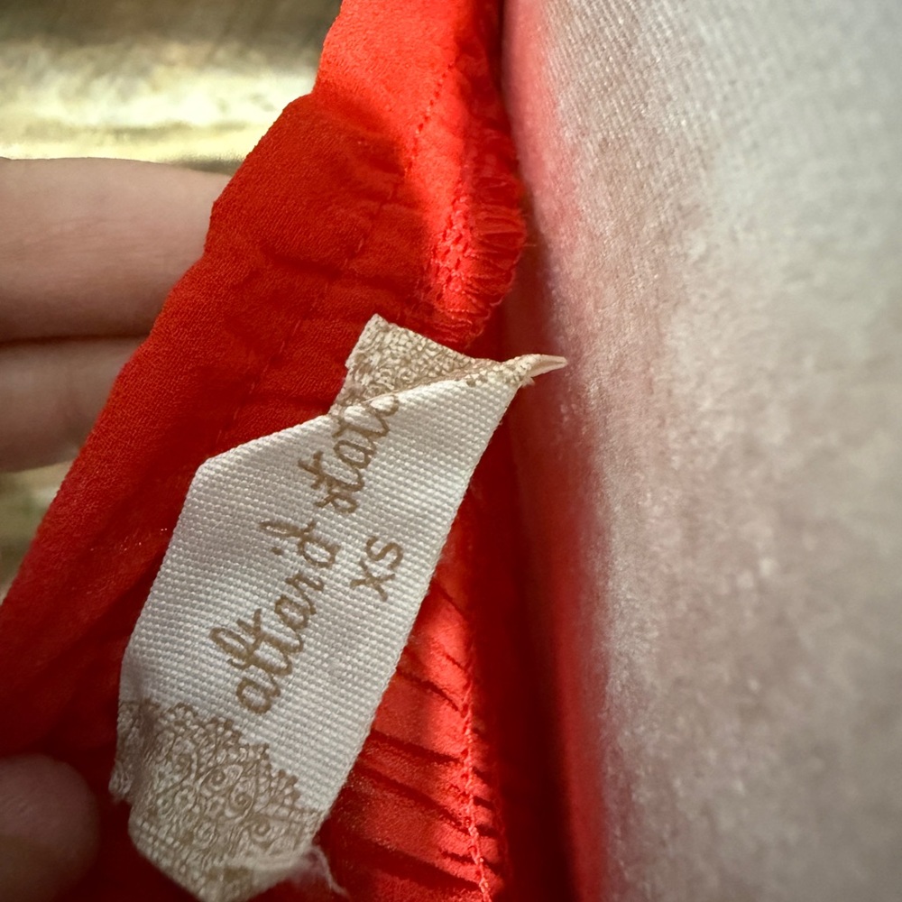 Altar'd State Red Smocked Tie-Shoulder Crop Top - Picture 2 of 3